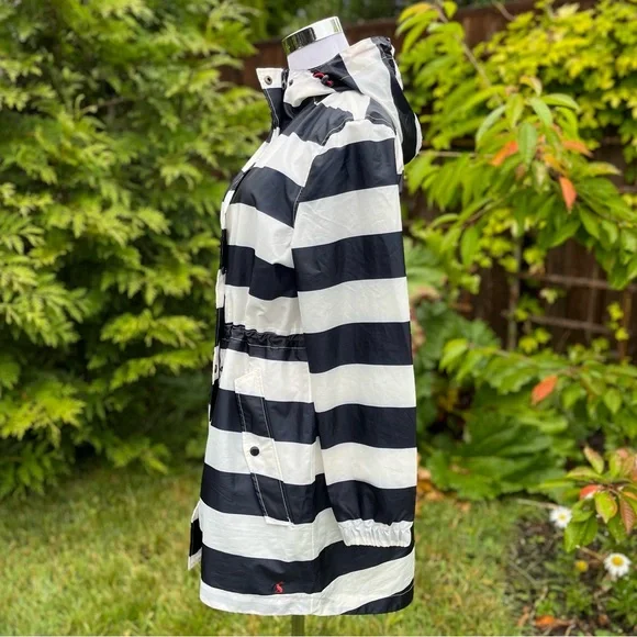 JOULES Right as Rain French Navy Stripe Golightly Raincoat Size 6 Packable - Picture 5 of 16